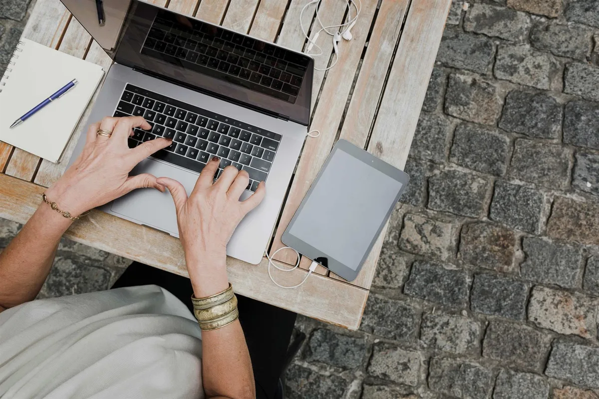 Lima, Hanói y Cuzco, los peores destinos para la salud de los nómadas digitales, según Holafly