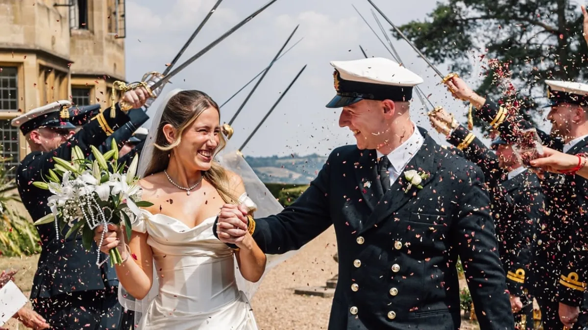 Una argentina que vive en Londres se casó con un militar inglés y mostró su boda: “Fue el mejor día de mi vida”