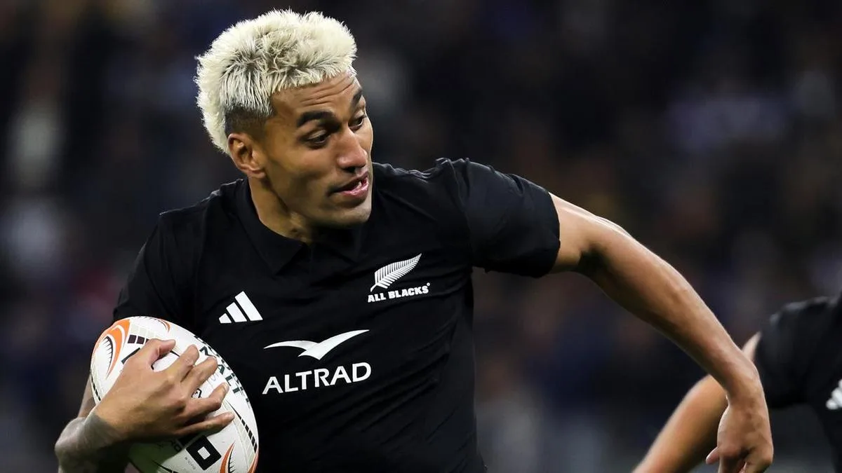 All Blacks need late surge to maul Lions in S Africa