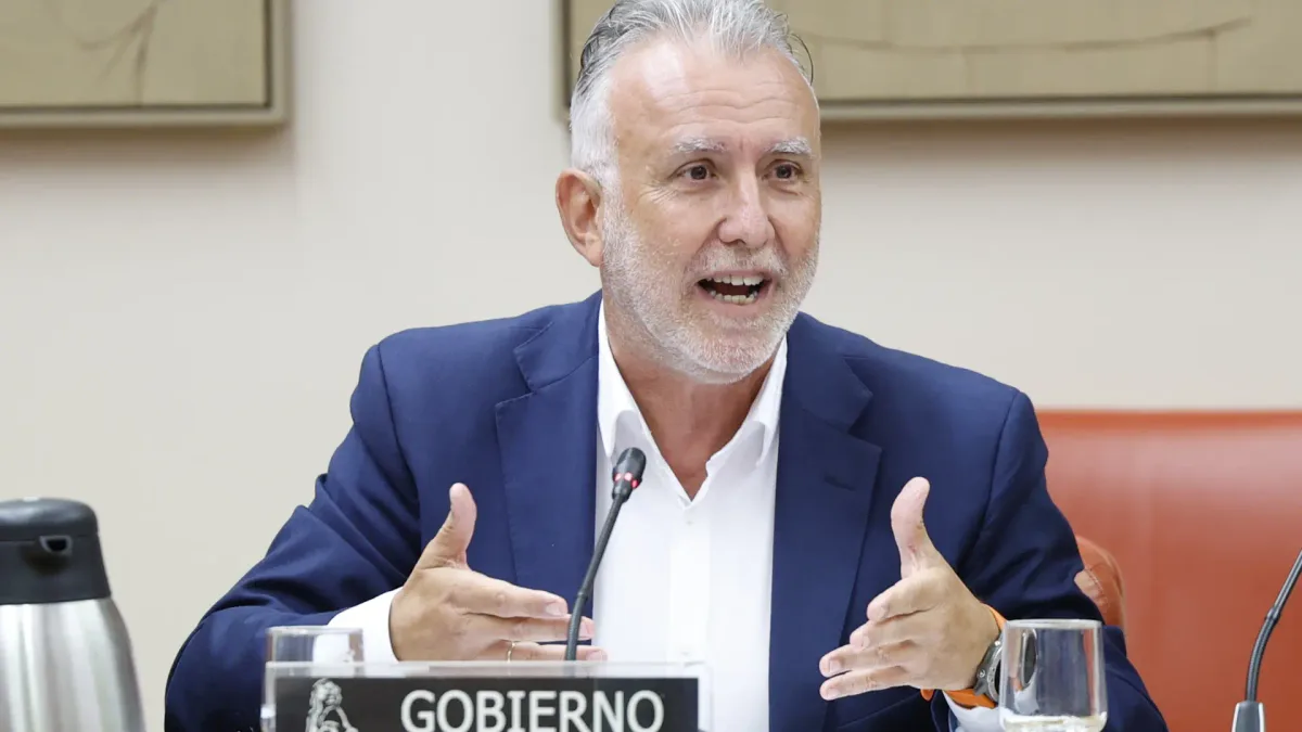 Torres advierte de que los espacios ofrecidos por Ceuta para acoger migrantes tardarían "meses" en ser habitables
