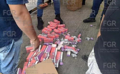 FGR endurece acciones anti piratería; destruye 37 mil objetos relacionados con 234 expedientes
