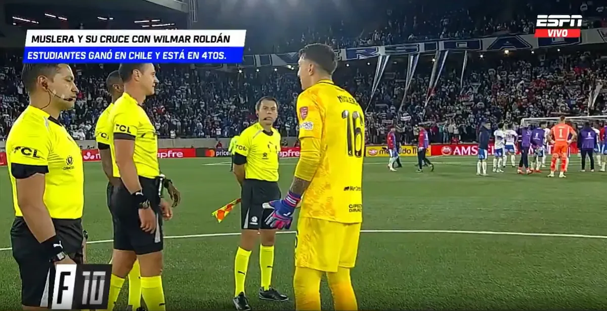 El árbitro colombiano Wilmar Roldán tuvo cruce con el portero uruguayo Fernando Muslera en la Copa Libertadores: “Es un desastre”