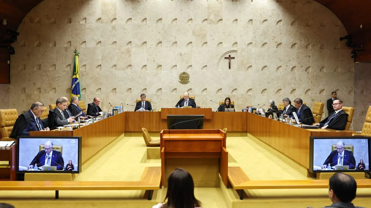 Fachin convida ex-presidentes do STF para julgamento de Moraes, mas nenhum deles aparece no plenário da Corte