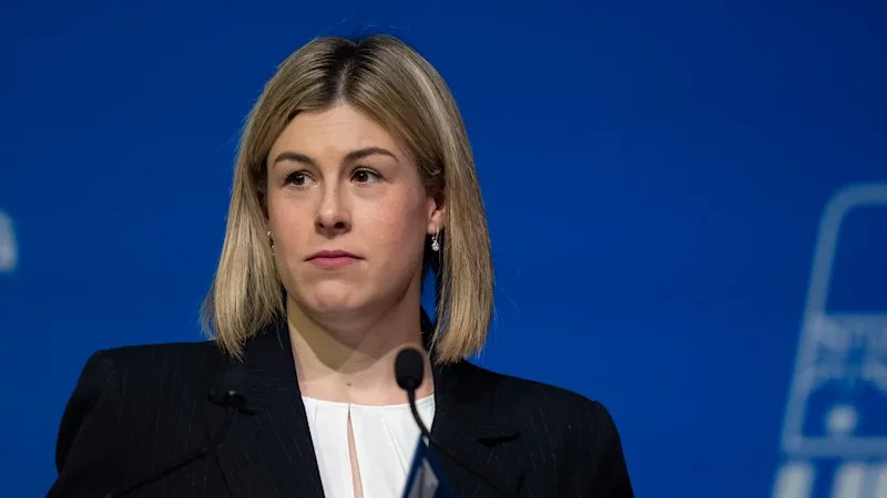 Libs dump candidate over risk party affairs could be exposed in legal brawl