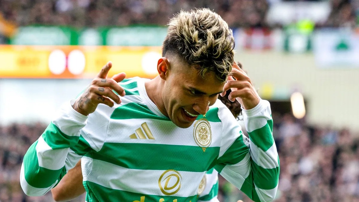 Under-pressure O'Neill changes three as Celtic take on Motherwell LIVE!
