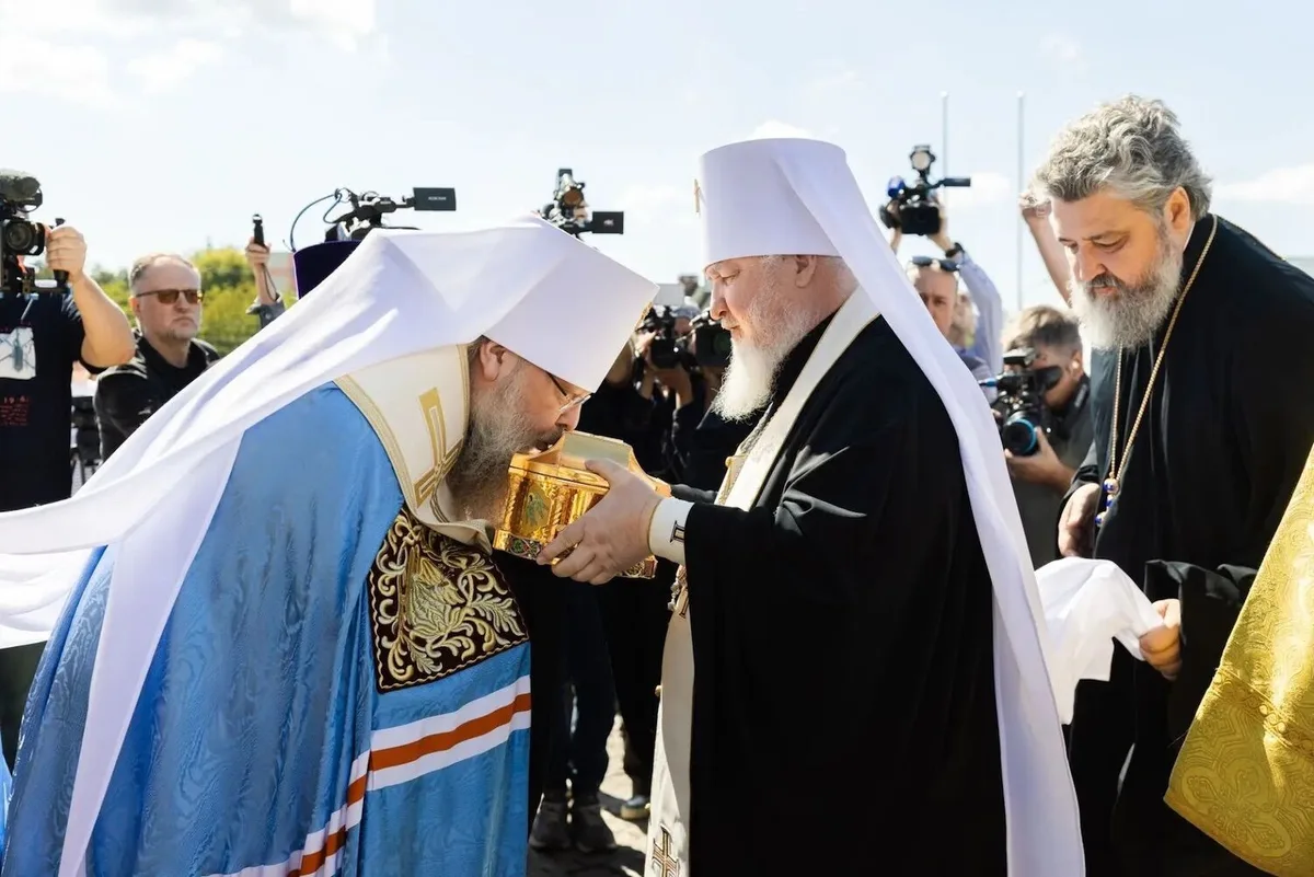Os ossos de um príncipe tornaram-se arma de moral na guerra de Putin
