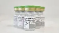 Pneumo 20: vacina contra pneumonia começa a ser aplicada em idosos de 85+