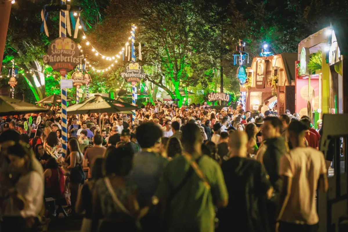 Oktoberfest no Brasil: veja onde, quando e quanto custa curtir a festa cervejeira em 2026