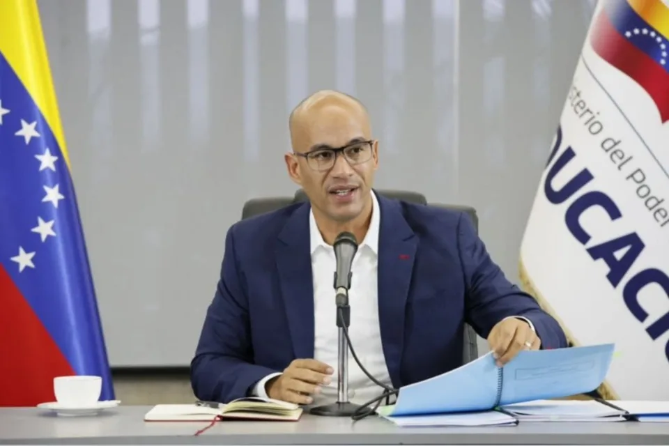 Rodríguez confirma clases el #14Sep y reconoce que el salario de maestros es insuficiente