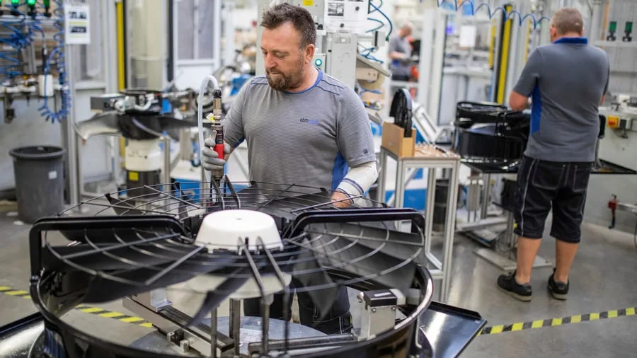 Industrie: Familienunternehmen EBM-Papst geht für fast fünf Milliarden Euro an US-Konzern