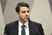 7/9 pelo Brasil: Lula vai a ato oficial; Flávio aposta em agenda contra STF