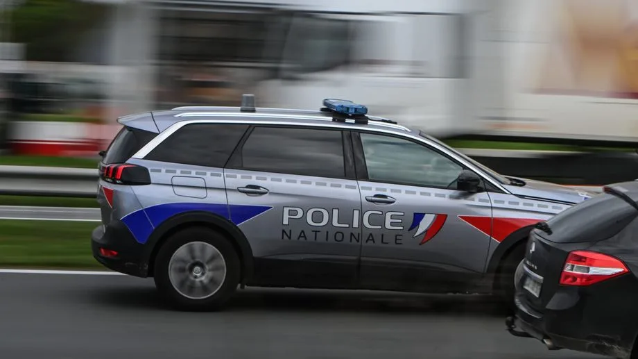 Un homme mutilé à la langue et au sexe à Calais, cinq personnes en garde à vue