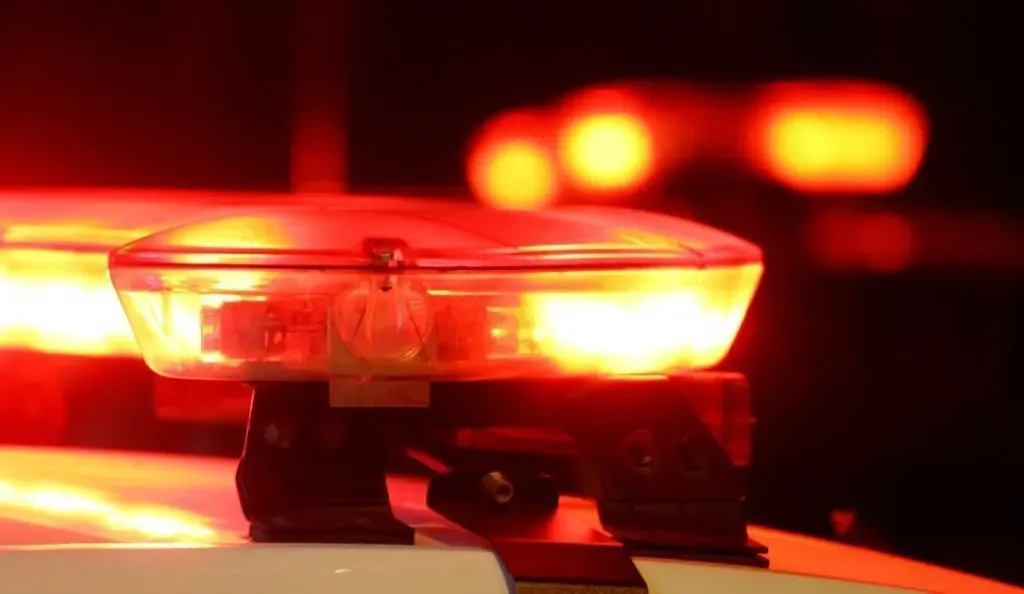 Responsável por dois filhos e um cadeirante, mulher presa por tráfico ganha liberdade provisória
