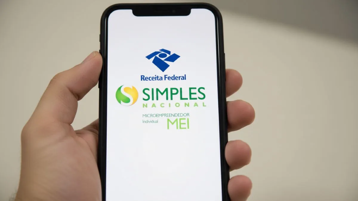 Receita Federal antecipa prazos para empresas e mantém solicitação do MEI em janeiro; entenda o que muda