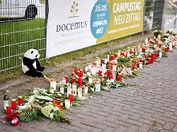 Trauer in Gosen-Neu Zittau: Gewalttat an Schule bei Berlin - Polizei teilt Erkenntnisse zu Opfern