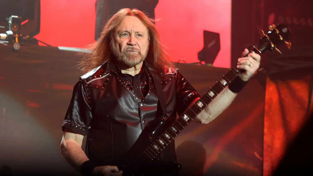 Ian Hill anuncia aposentadoria do Judas Priest após mais de 55 anos