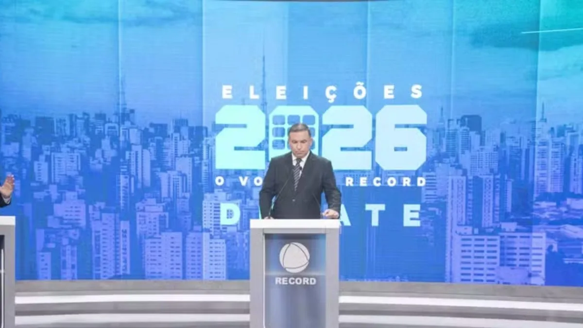 Record cancela primeiro debate do 2° turno após conflito de agenda de Flávio e Lula