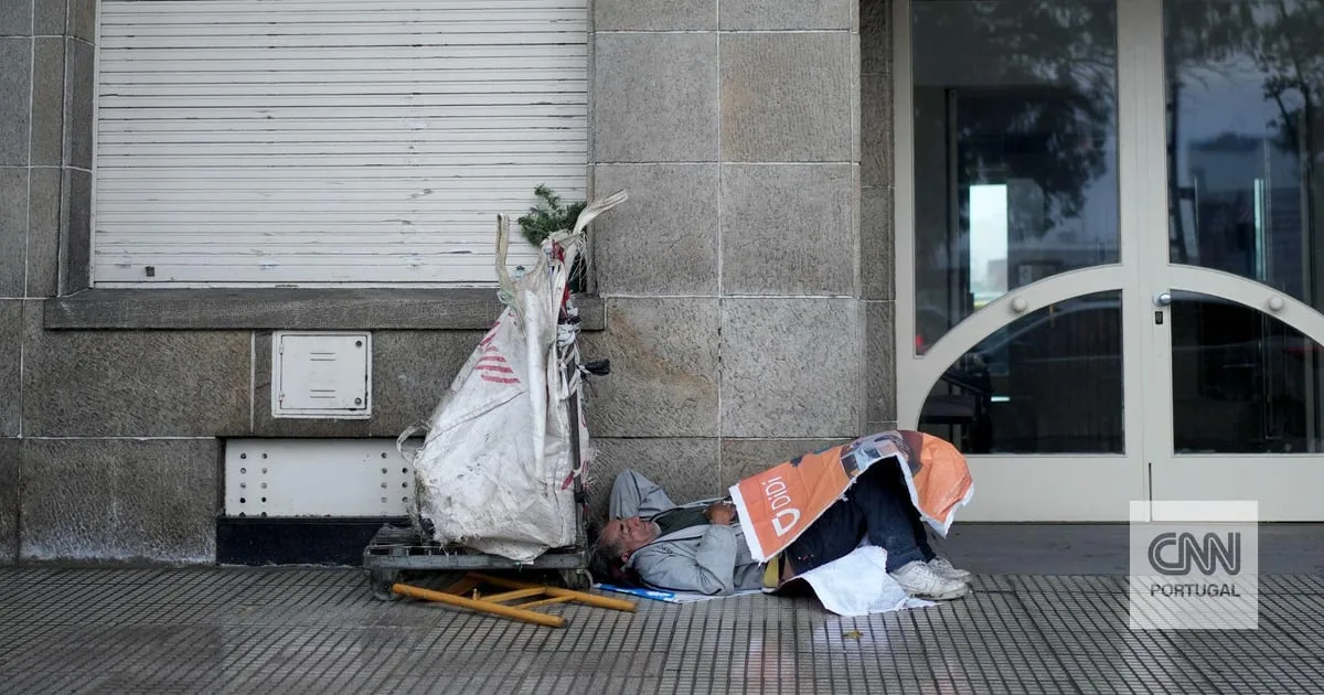 Europa já tem 1,4 milhões de pessoas sem-abrigo. Número de idosos nesta situação está a aumentar