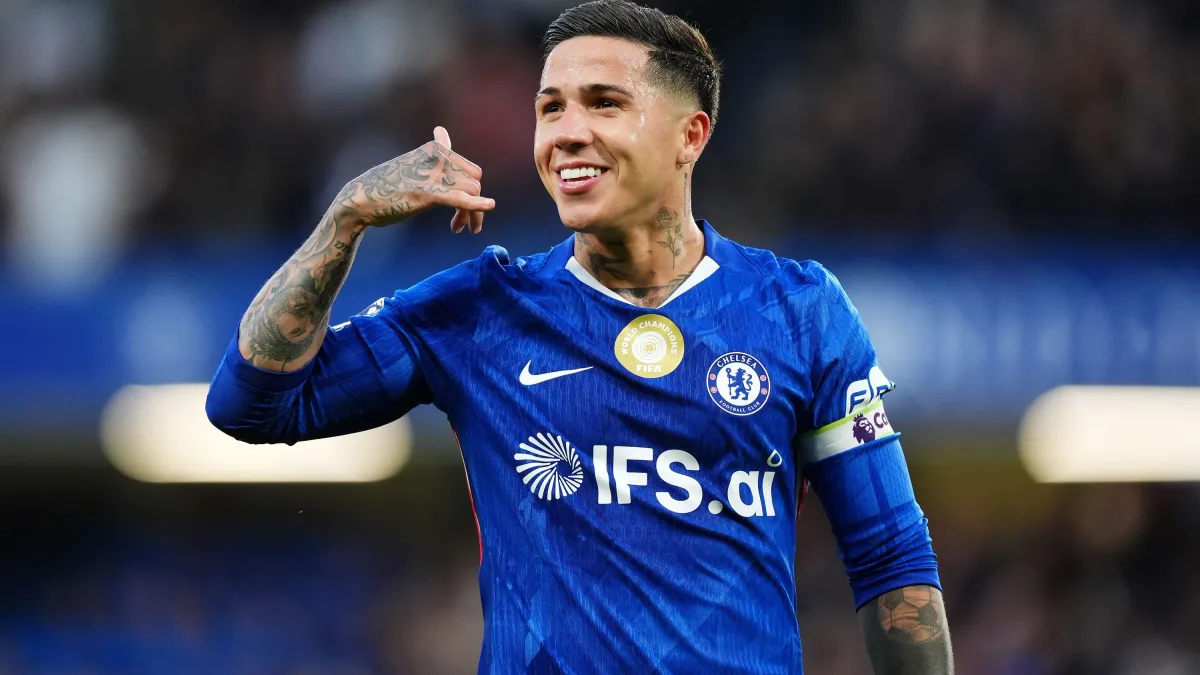 Fußball-Transferticker: Premier League gibt fünf Mal so viel Geld aus wie Bundesliga