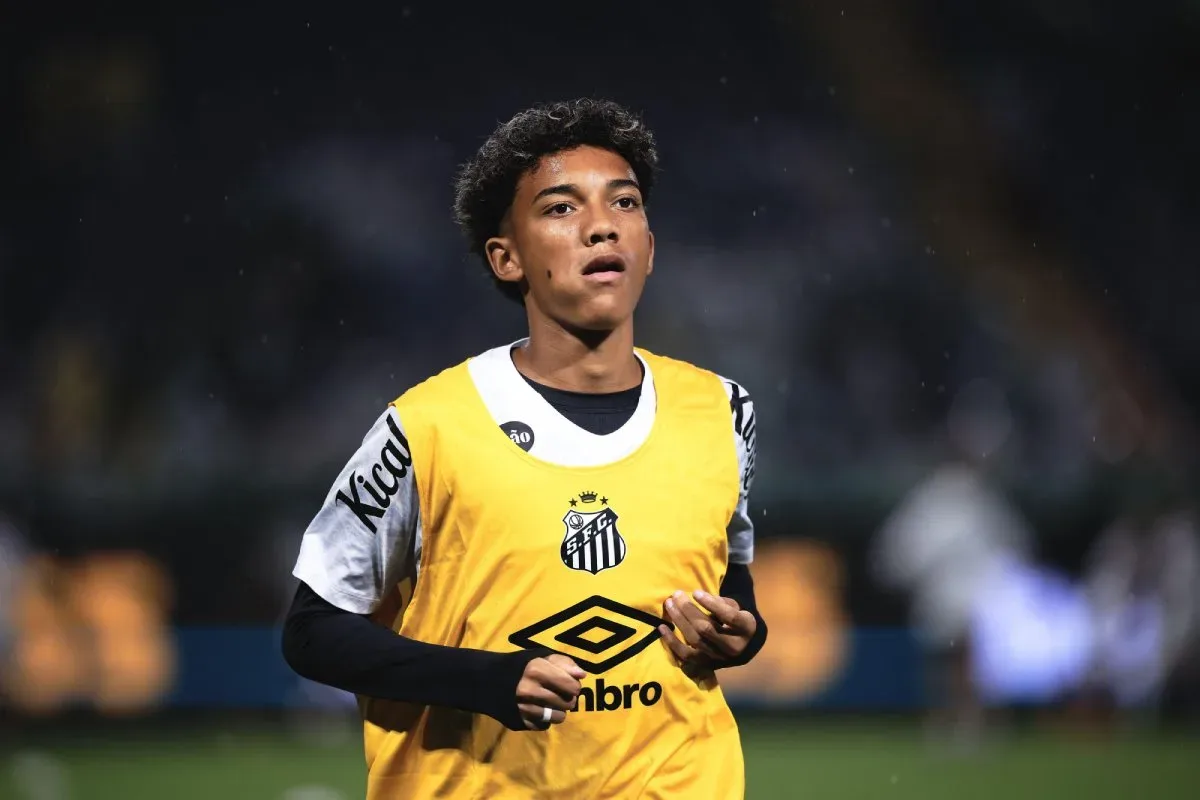 Robinho Jr. fica perto de deixar o Santos e pode render até R$ 81 milhões