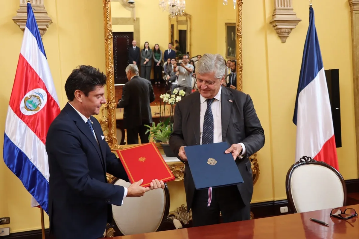 Costa Rica y Francia firman acuerdo para fortalecer sus relaciones diplomáticas y ampliar oportunidades de inversión