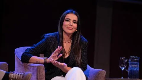 El PP de Ayuso sobrepasa todos los límites con un vídeo de Sarah Santaolalla de fiesta: "¿Os habéis vuelto locos?"