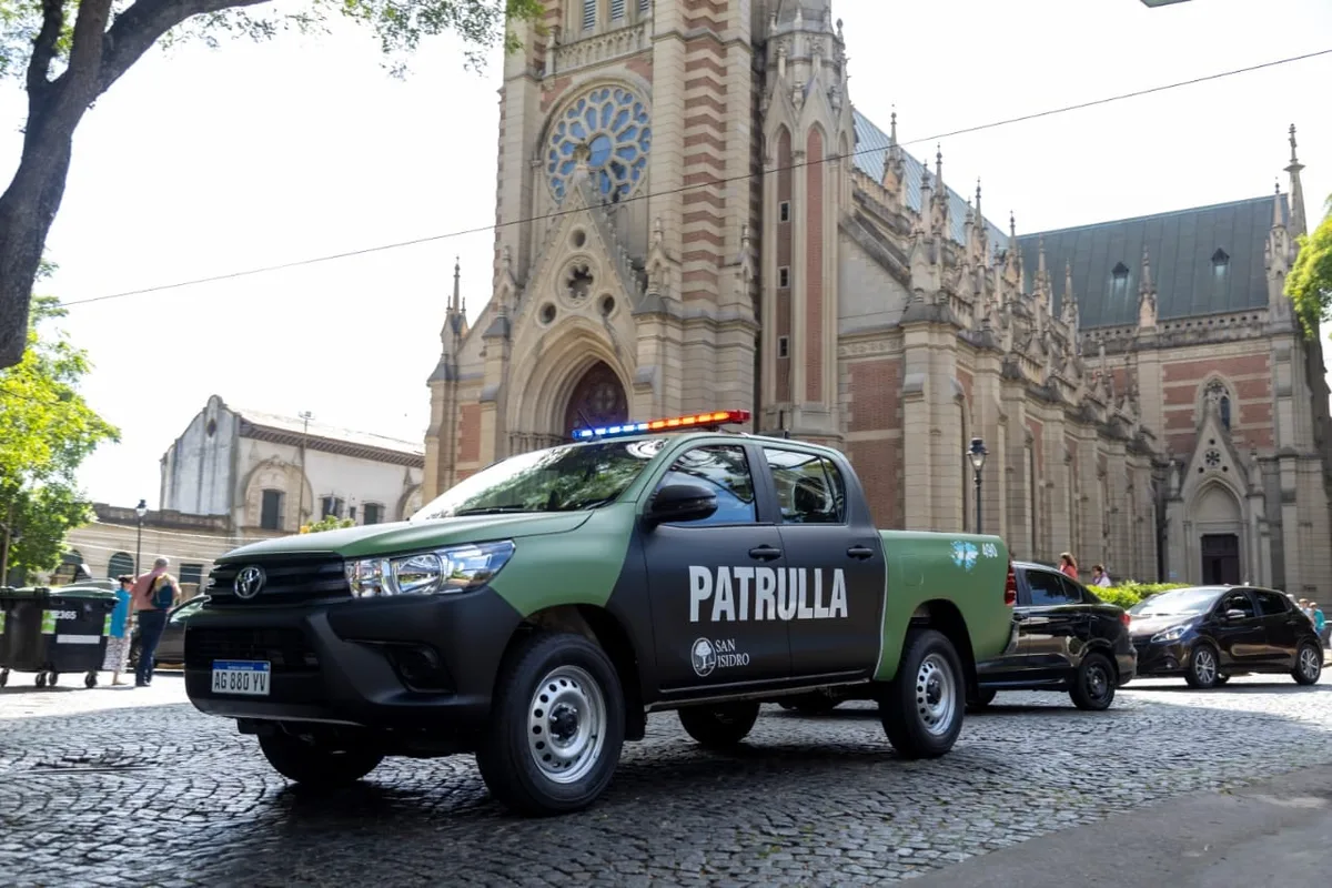 Patrulla Municipal. Dos detenidos luego de una persecución a alta velocidad en las calles de San Isidro