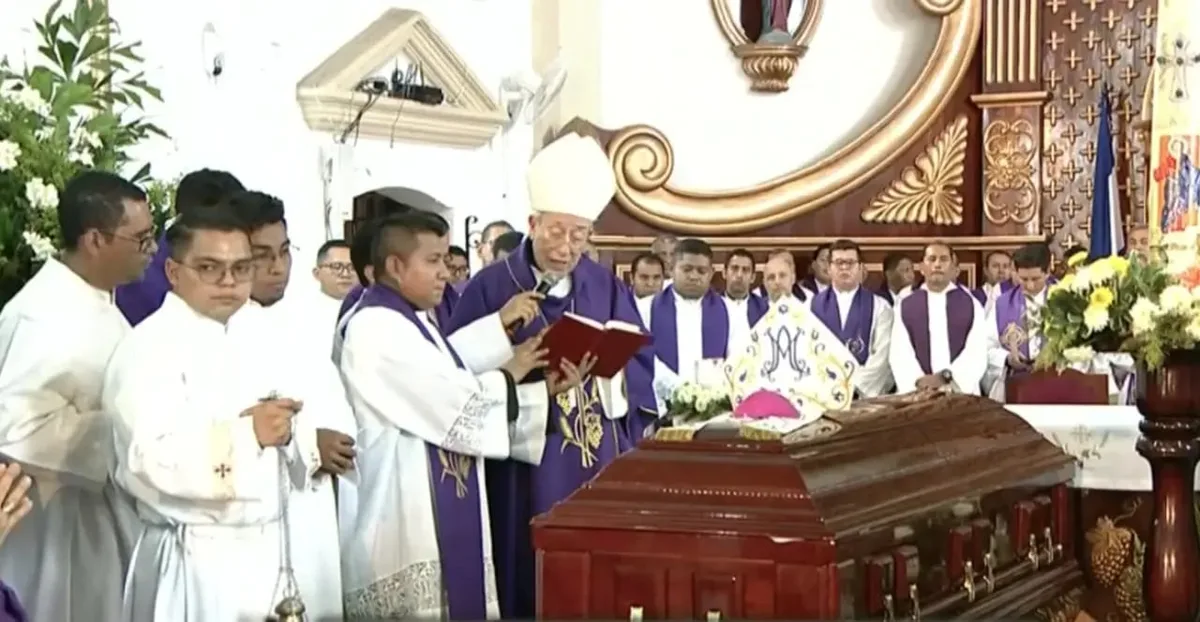 Honduras: Sepultan a monseñor Teodoro Gómez en Choluteca tras emotiva misa presidida por el cardenal Rodríguez