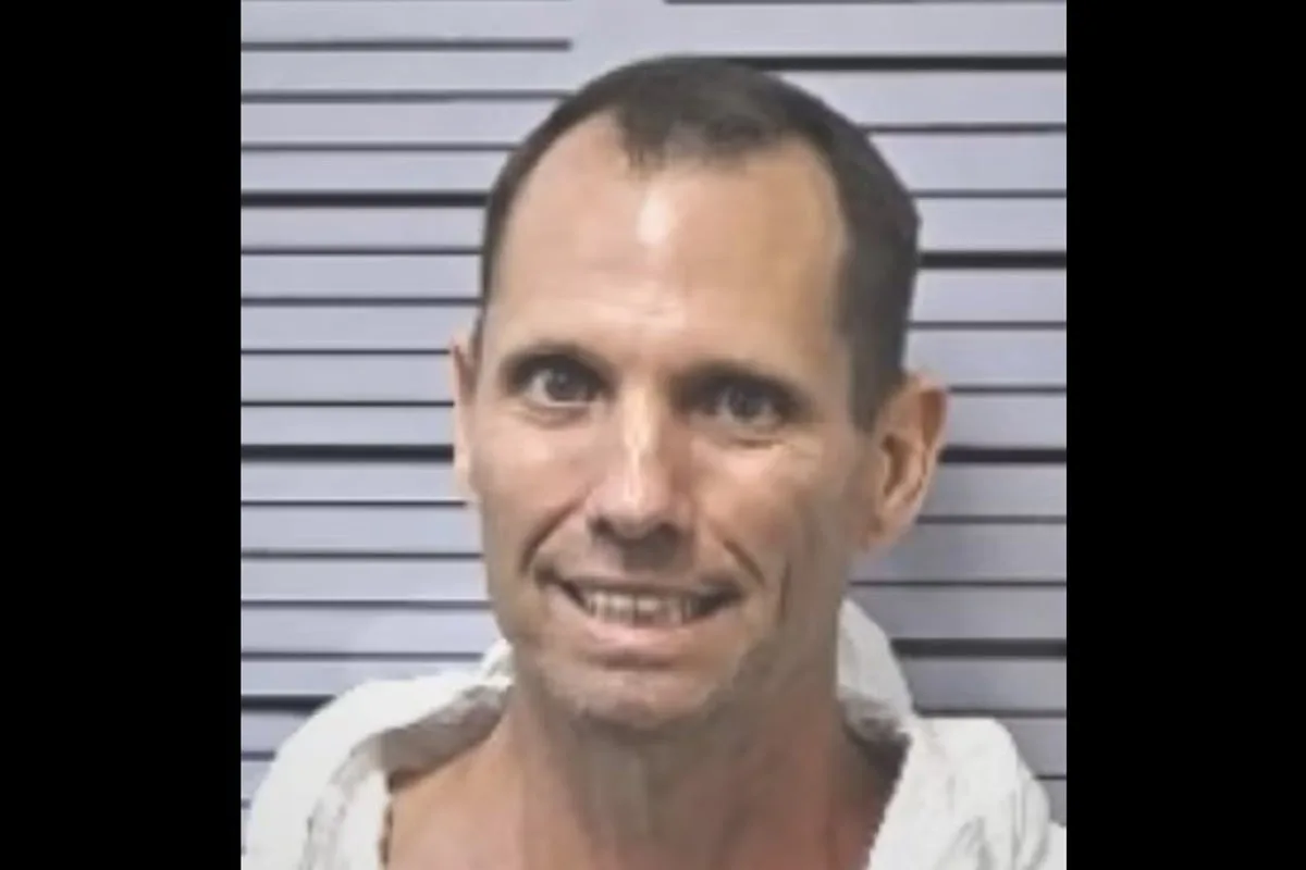 Caller told 911 her nephew was ‘not violent’. Hours later police found two decapitated bodies in his home