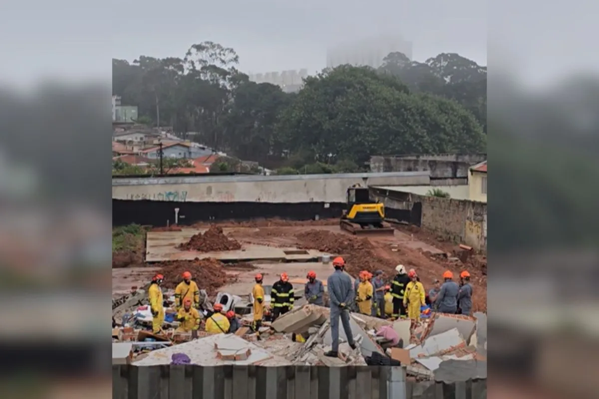 Sobe para 5 número de mortos em desabamento em SP. Menina está desaparecida