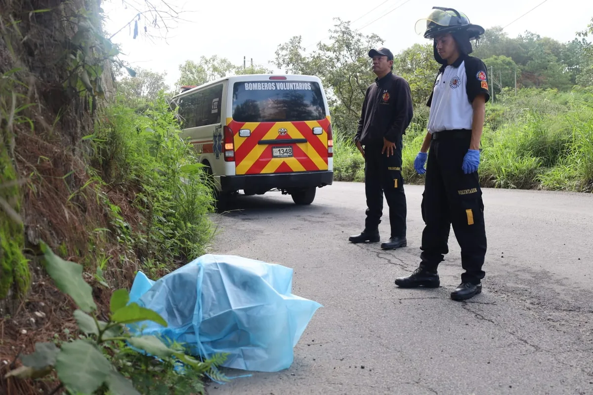 Un nuevo cadáver envuelto en bolsas plásticas fue hallado a la orilla de una carretera en Guatemala