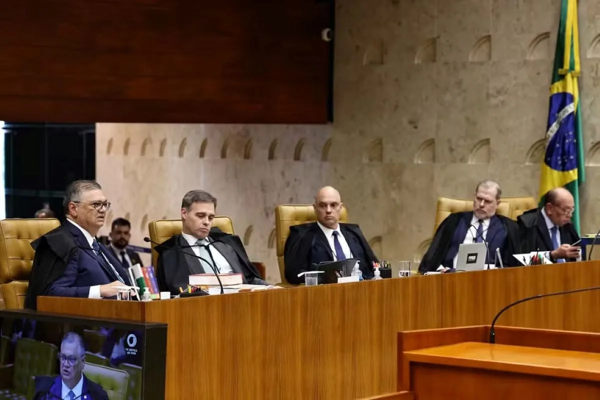 Gilmar Mendes questiona Fux e aponta acordo em afastamento na PF