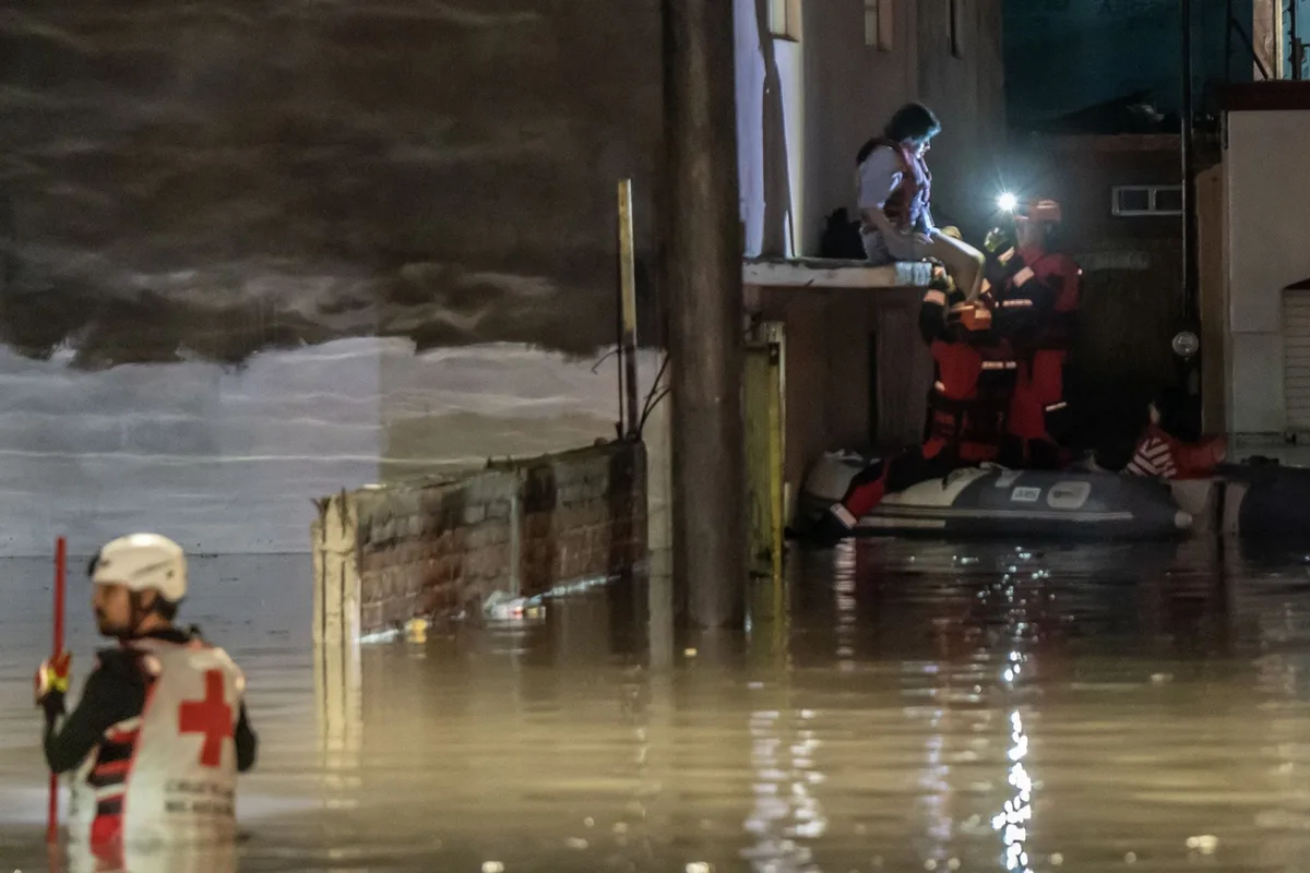 Tormenta ‘Rachel’ deja inundaciones y familias desaparecidas en BC: Hay 7 personas sin localizar