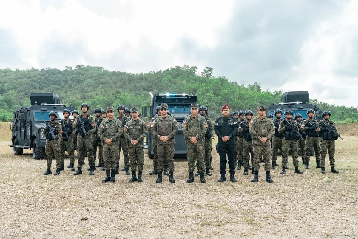 El Ministerio de Defensa dominicano gradúa a una promoción de cadetes en operaciones tácticas para áreas urbanizadas