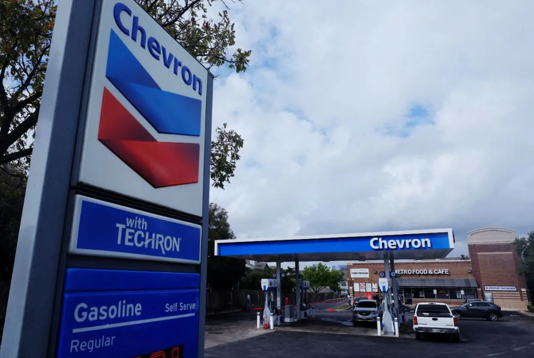 Chevron podría invertir en nuevos campos petroleros de Venezuela