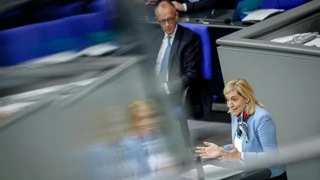 Bundestag: Streit um Reform: Spionageabwehr soll ausgeweitet werden
