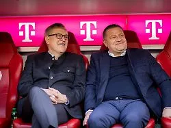 "Ein wertvolles Zeichen": FC Bayern verlängert mit Führungsduo Eberl und Dreesen