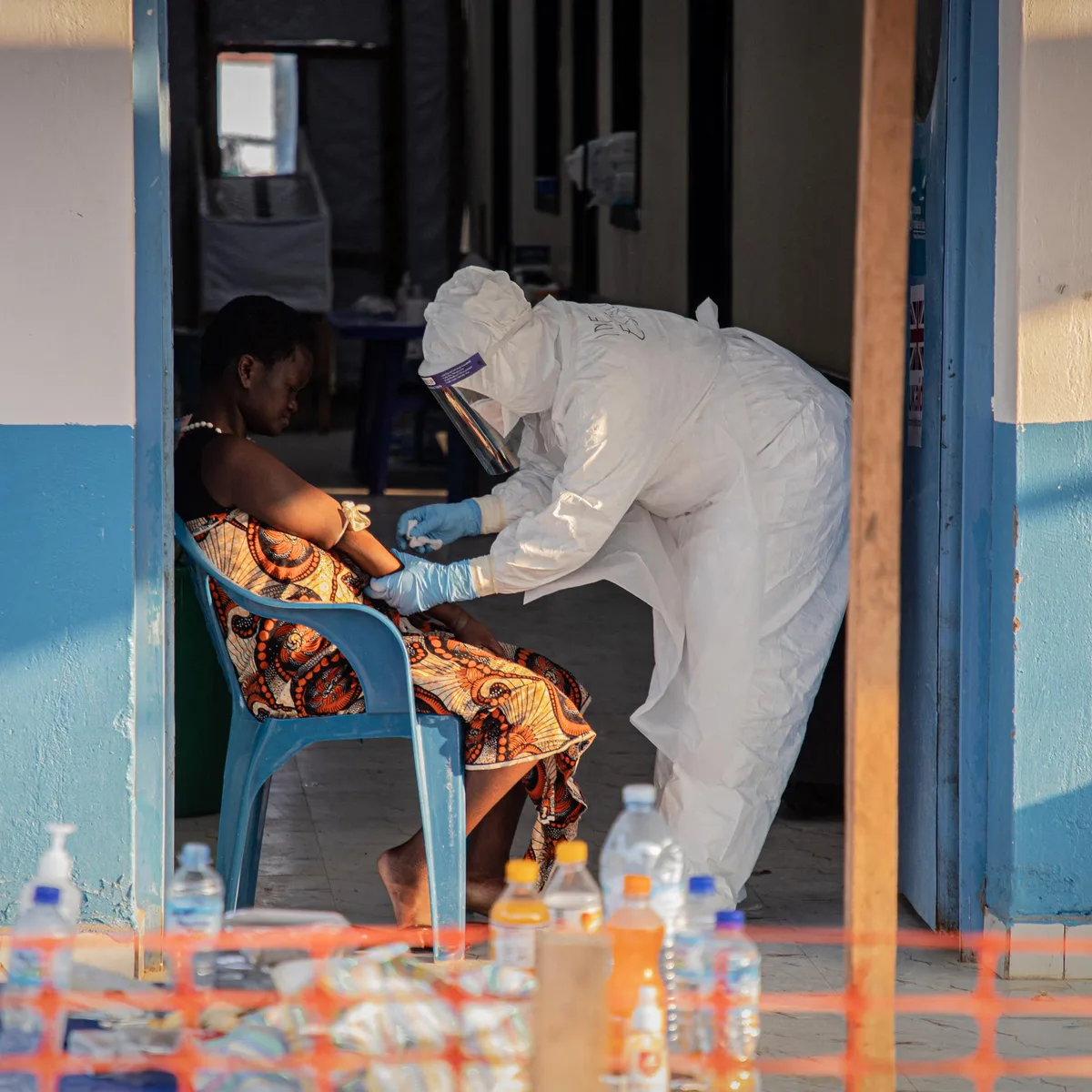 Dans l’épicentre de l’épidémie d’Ebola en RD Congo : « Les malades sont encore nombreux à préférer rester chez eux »