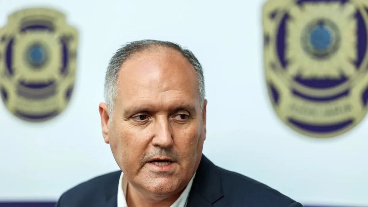Diretor da PJ denunciado por mentir em tribunal e ordenar escuta proibida