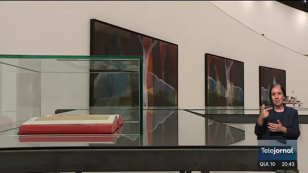 Exposição de Pedro Cabrita Reis no MAAT conta com mais de 200 obras inéditas