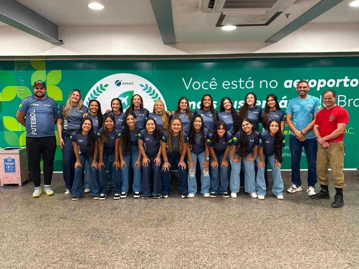Colégio Militar Dom Pedro II chega em PE para disputa do futebol feminino nos JEB's Sub-18