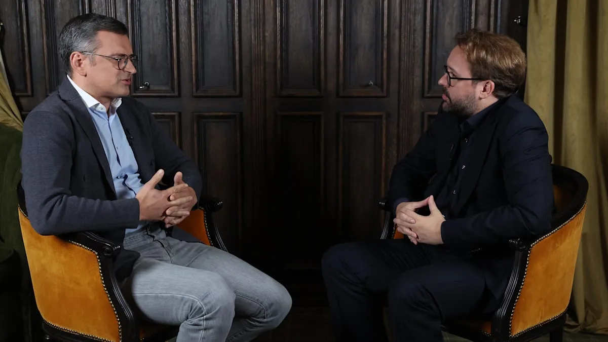Paul Ronzheimer im Gespräch mit dem ukrainischen Ex-Außenminister Dmytro Kuleba