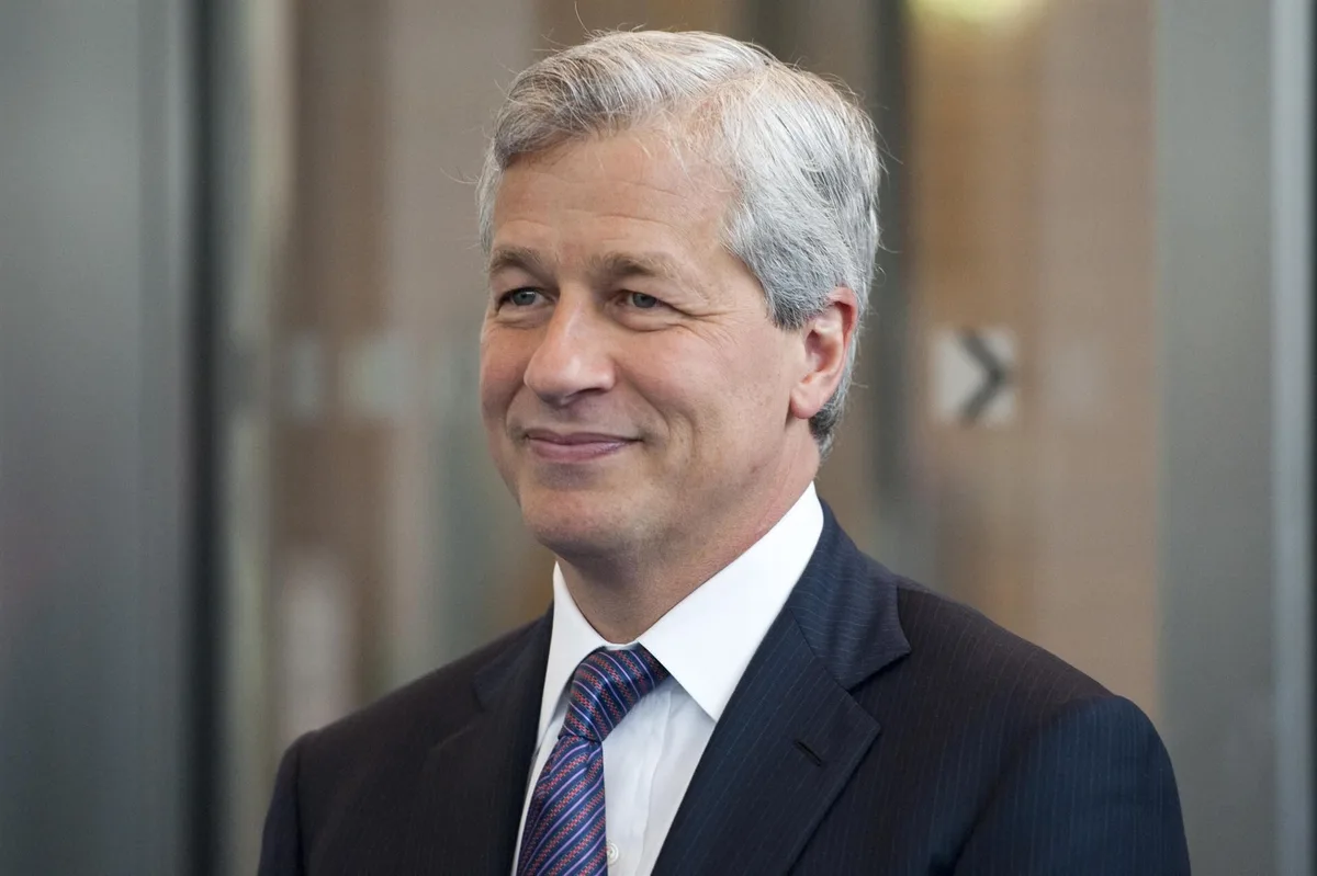 El CEO de JPMorgan advierte al ministro de Finanzas británico sobre el riesgo de mayores impuestos a la banca