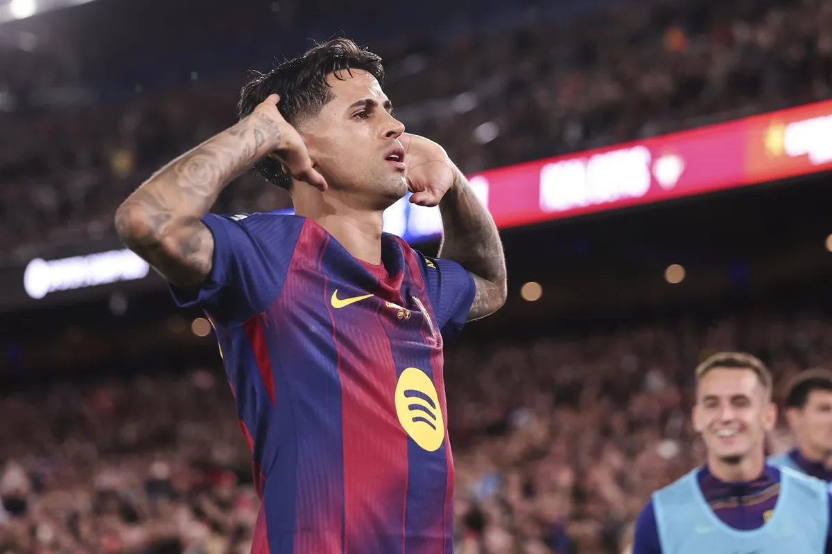 El lateral portugués Joao Cancelo ficha por el FC Barcelona hasta 2029