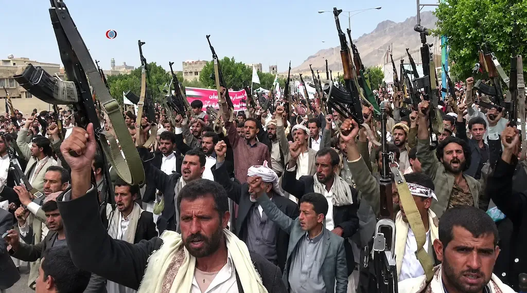 O petrodólar em crise: como os Houthis estão pondo Trump em xeque
