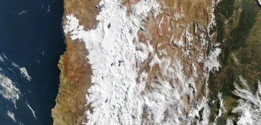 Atacama-Wüste in Chile ist plötzlich von Schnee bedeckt