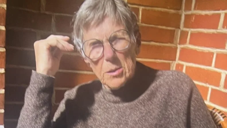 Heide P. seit Freitag vermisst - Polizei sucht mit Drohnen nach Rentnerin (82)