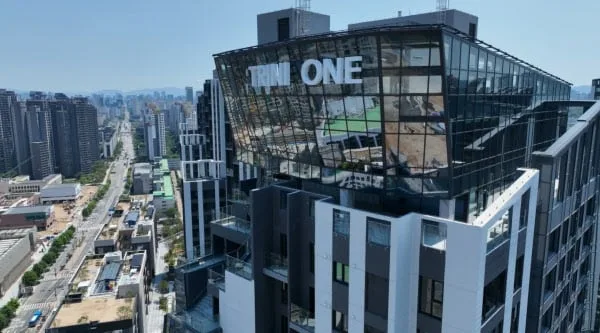 같은 84㎡인데 가격 13억 차이…반포 신축 '재초환 이중가격' 대혼란