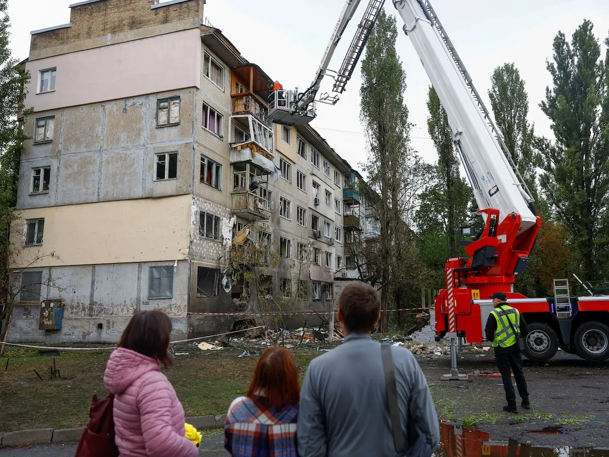 Russia strikes kill four in Ukraine ahead of Trump-Zelensky talks