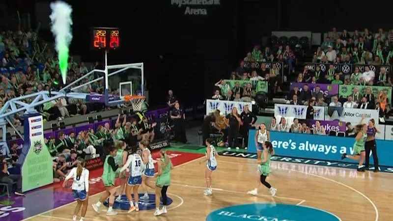 Jewels win in WNBL comeback